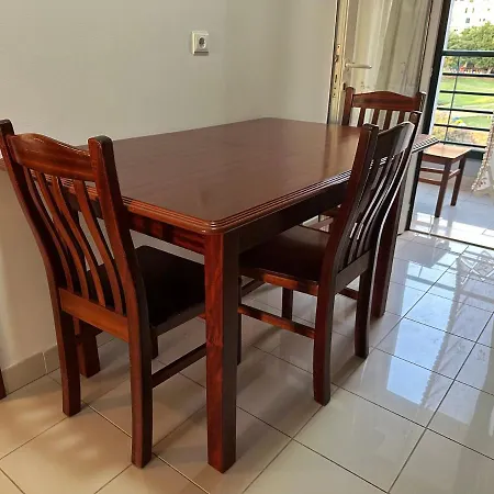 Plaza Near Forum Madeira - For Rent Appartamento *